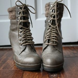 4 Inch Platform Wedge Lace Up Booties Size 6